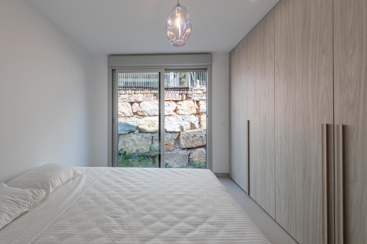 3 Bedroom Sea View Stupa Hills Apartamento *